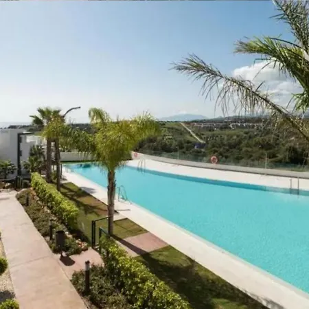 3 Bedrooms In Costa Del Sol Διαμέρισμα